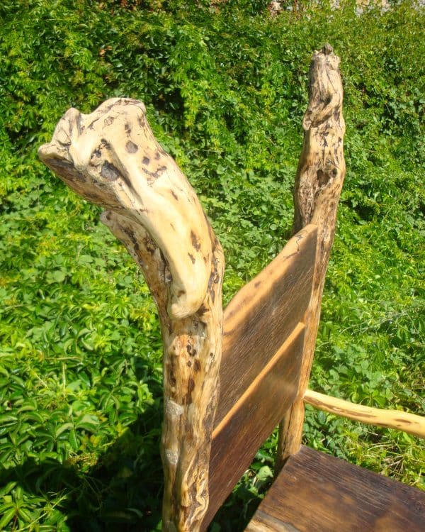 Silla grande de madera reciclada de boj